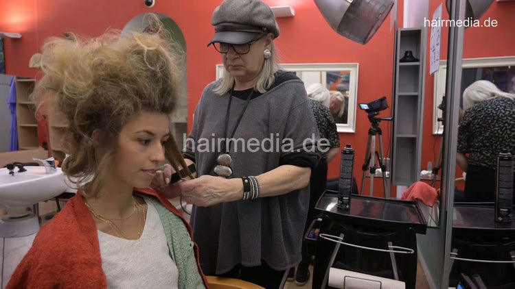 teasing/backcombing