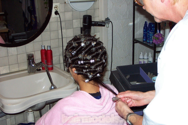 h015 Angelina at hairdresser Thuringia