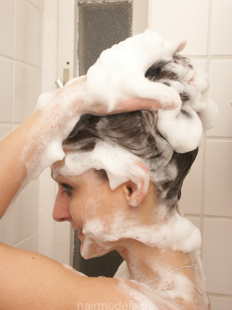 991 AnnaP shower