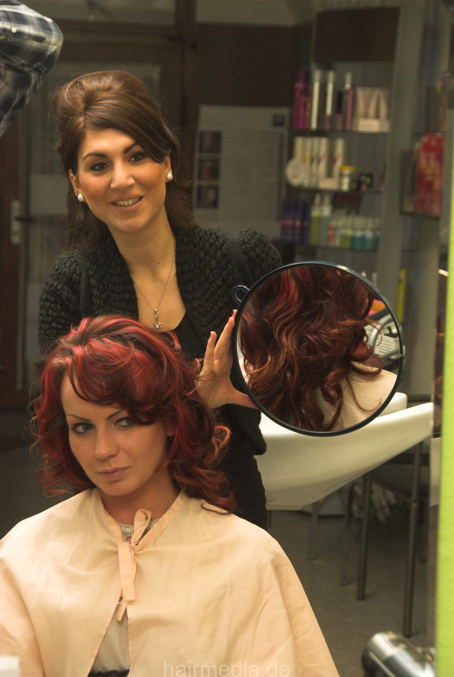 6122 PetraM Coburg redhead wetset