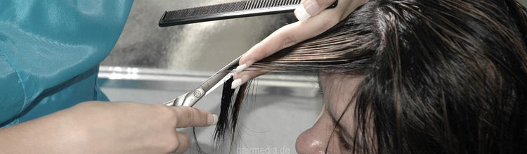 878 Vera salon shampooing and cut