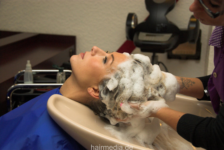 b023 KristinaB forward and backward salon shampooing pampering