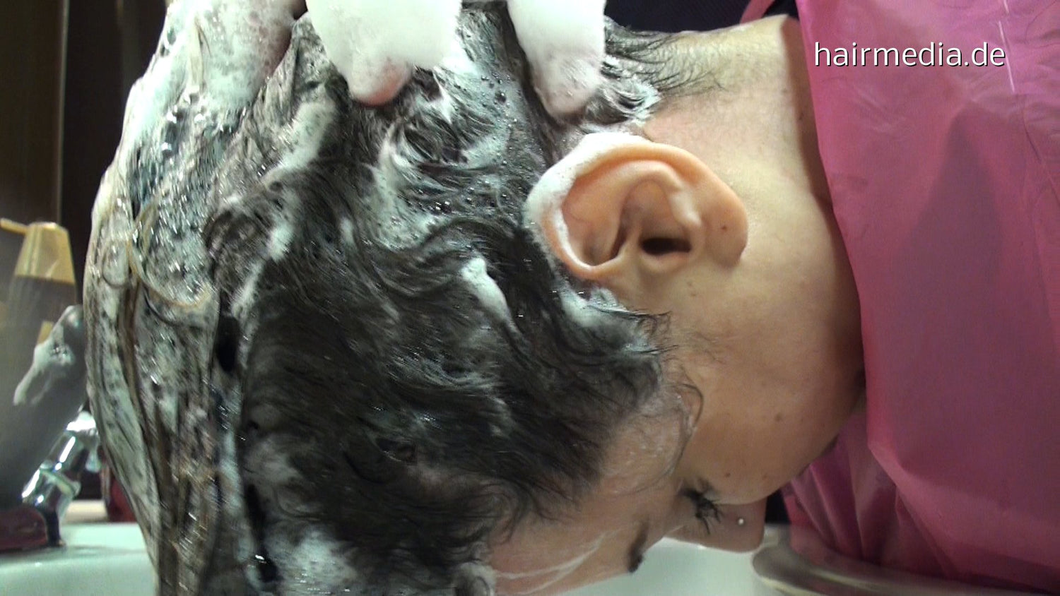 6147 MelanieGoe by barber wetset