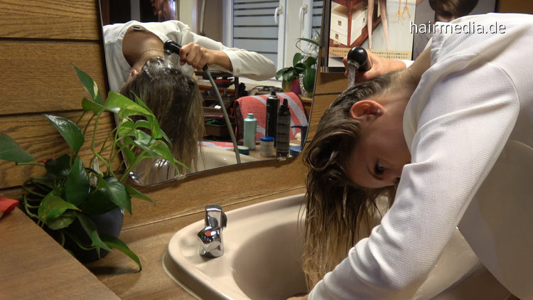 9043 ccd custom self shampooing in salon