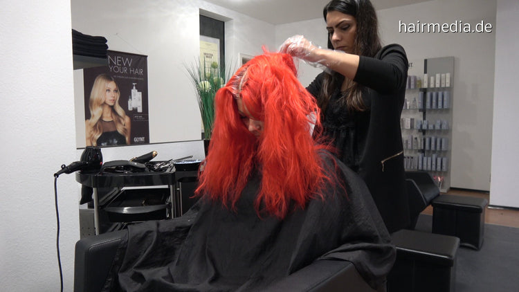 4053 Charline bleaching roots red