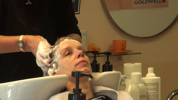 339 misc HD backward shampooing