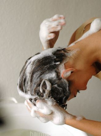 993 LenaW bucket hair wash self
