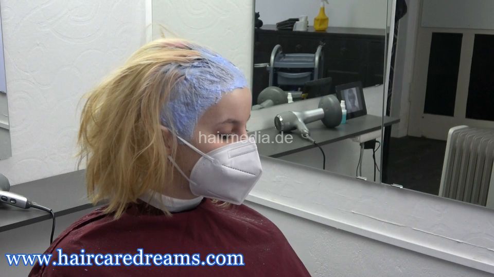 0521 Lara first day roots bleaching