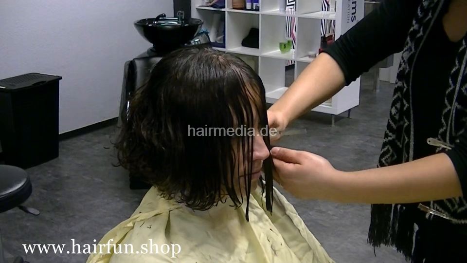 0721 Doro short haircut pre perm shampoo and haircut