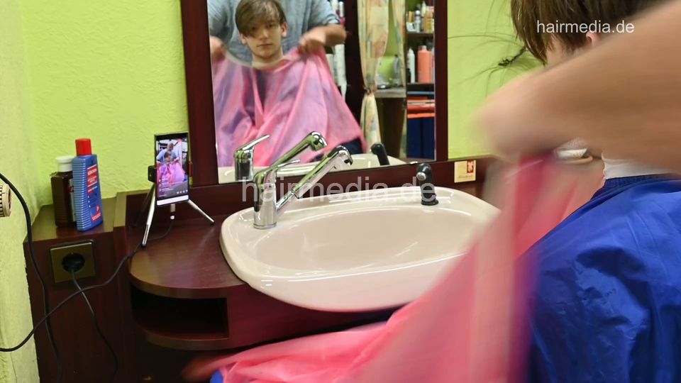 2301 Lars 1 caping and asian shampooing by salonbarber