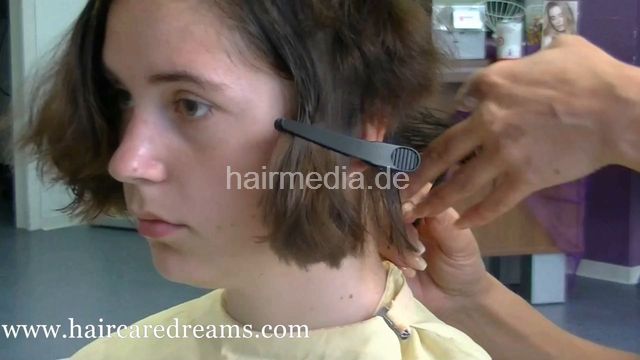 1506 Sof young girl drycut and Dauerwelle perm by Grazia