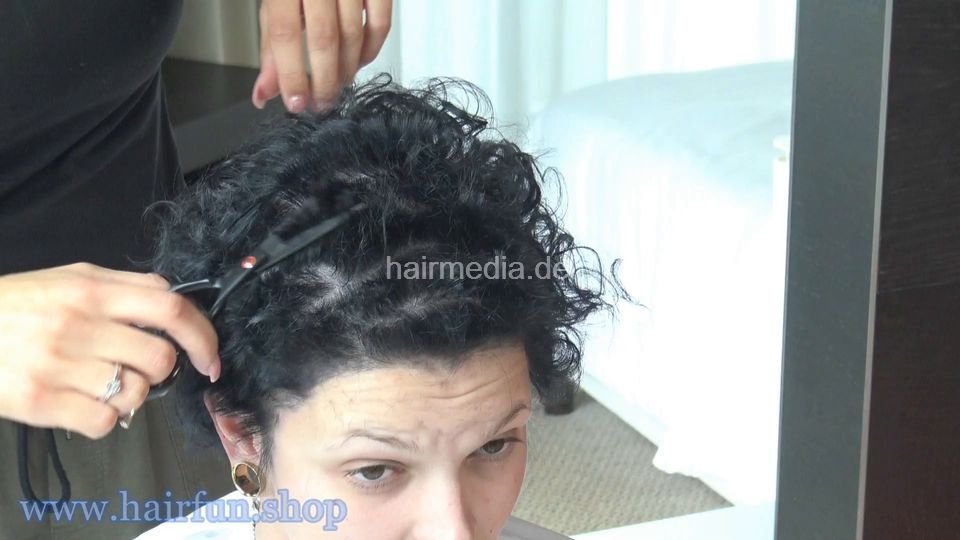 1579 Denis Head Shave