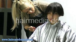 180318 TeenS Kathy haircut