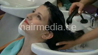 1807 5 First Blue Upright Shampoo A