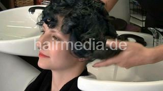 1807 8 Lizi Salon Backward Shampoo Styling