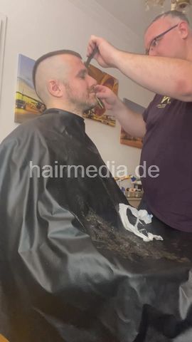 2012 20250116 Shampoo upright and forward and buzz