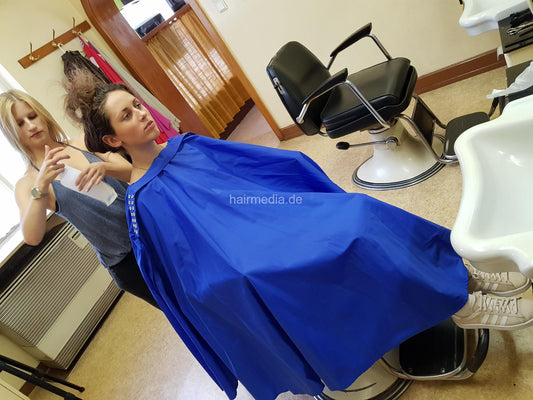 8145 Maleen  capeshow in vintage barbershop by JaninaZ pictures for download