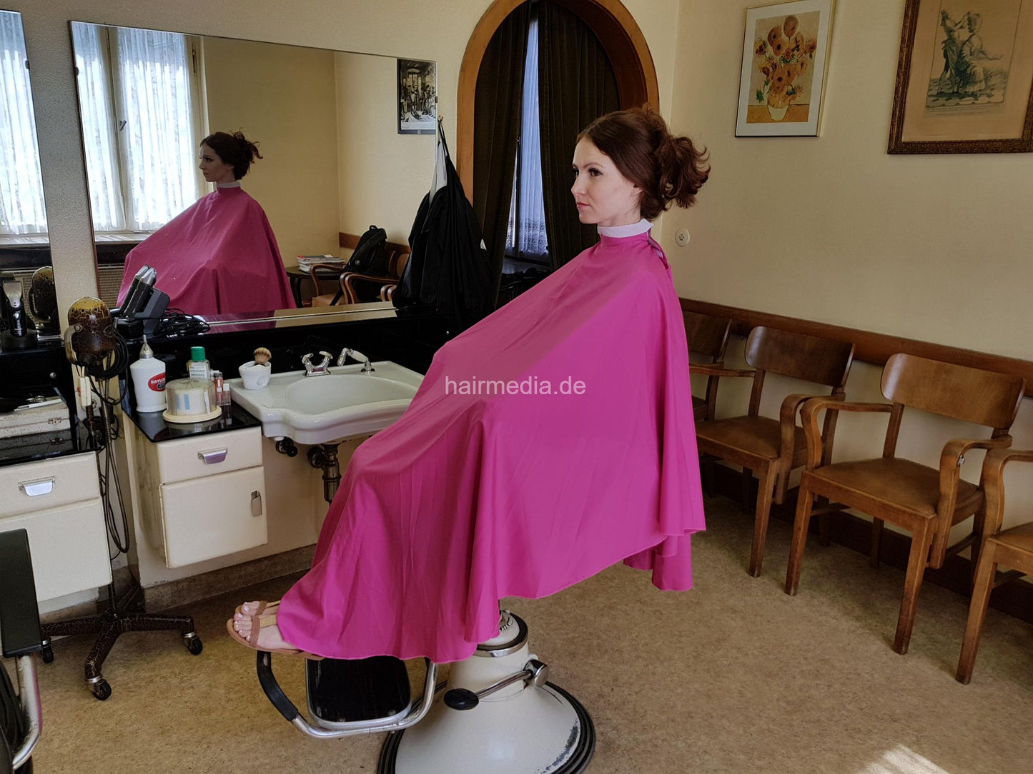 8147 JuliaR caping in vintage barbershop slideshow