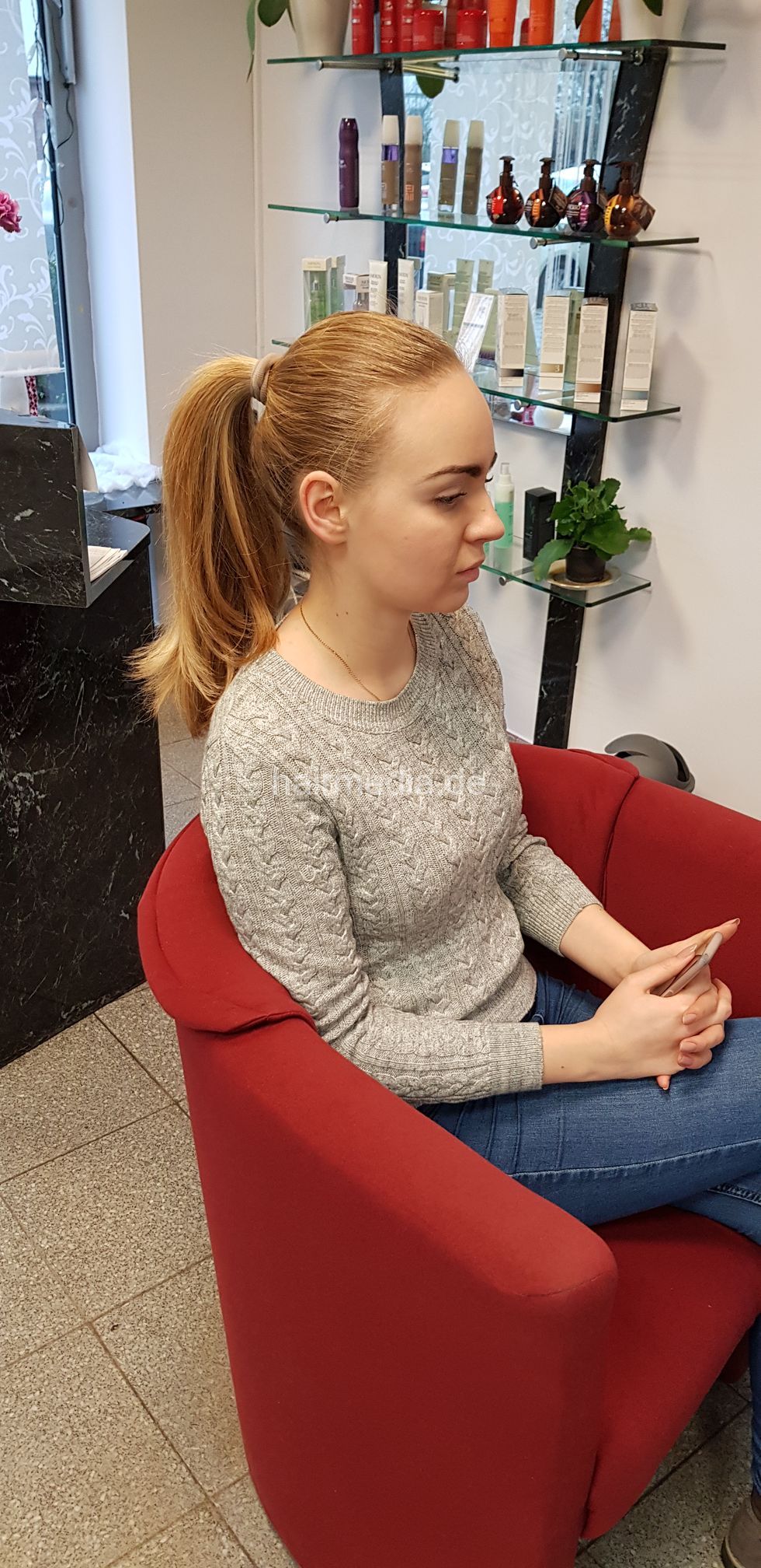 380 Rosavytska by Jiota caping pictures