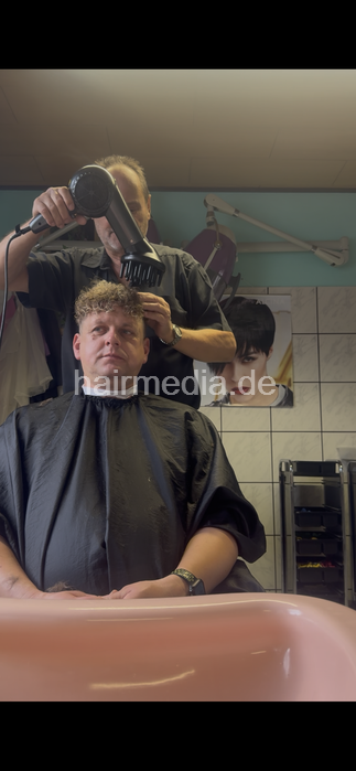 1269 Mike 251021 GDR Salon forward shampoo and perm by barber