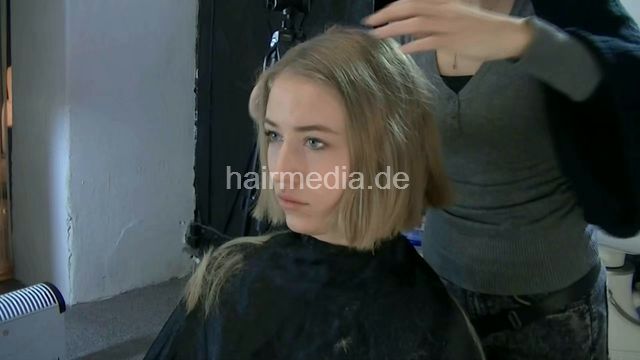 2202 Marta teen haircut dry
