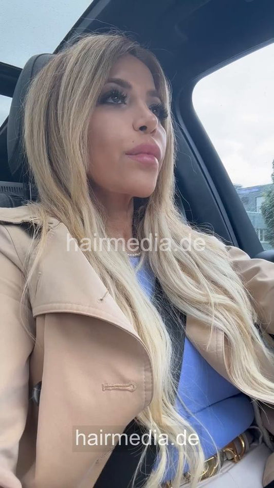 1239 Soraya 0728a shampooing backward, discussing and runaway