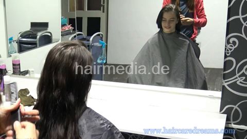 240219 Giulia cut and bleaching