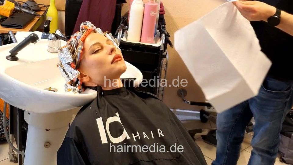 7206 Ukrainian hairdresser in Berlin 240331 2nd model 3 perm by barber