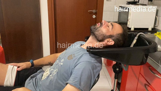 2032 Nikos Barber Kosta 1 mtm backward shampooing pre haircut mobile sink