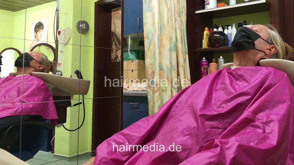 2302 DavidB 1st day 1 backward shampooing by barber 2nd cam view