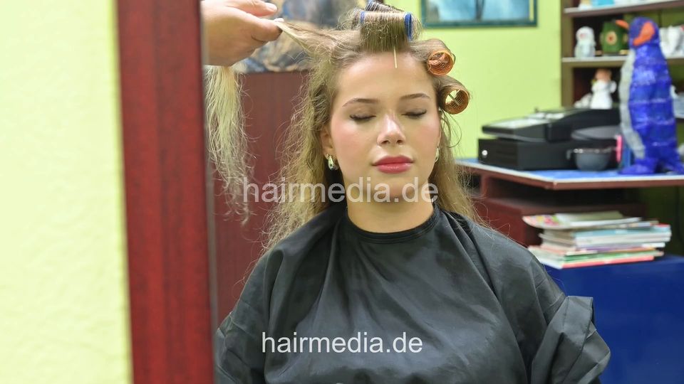 1265 AngelinaR 2 by salonbarber wetset