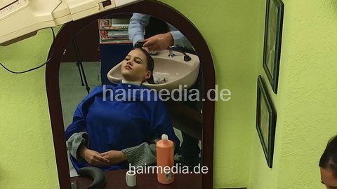 Ernesa black thick hair teen backward shampooing by barber and sister ceilingcam