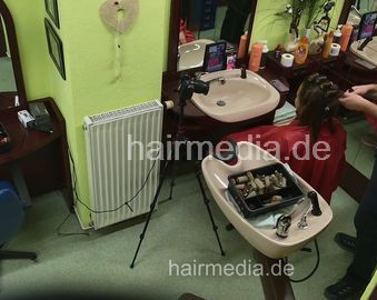 Jamilla teen barberette student second day backward wash and wetset by barber - ceililngcam