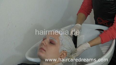 1118 Ismena 27019 Isa bleaching