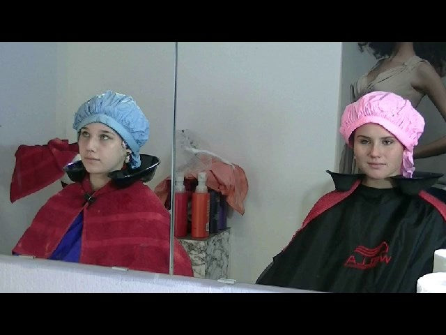 2 Girls Perm& Dryer Scene