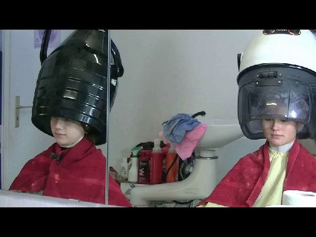 2 Girls Perm& Dryer Scene
