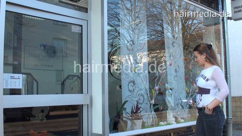 4001 1 Vladi custom highlights by NadjaZ in apron and PVC saloncape