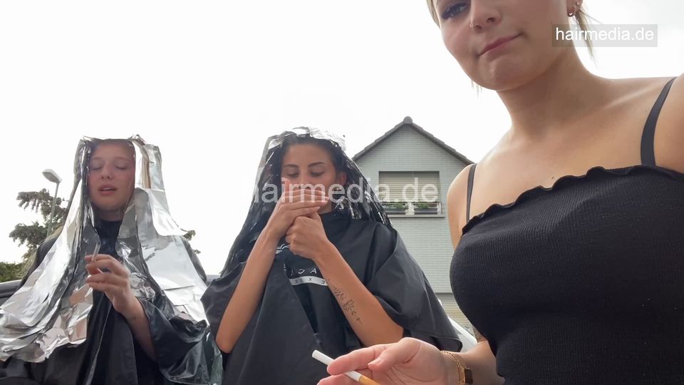 7115 July 2023 all models and barberettes smoking break in aluminium foils outdoor