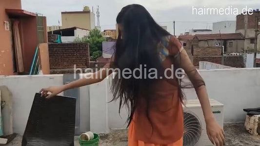 9149 Forced Long Hair Shampoo In Cold Weather outdoor