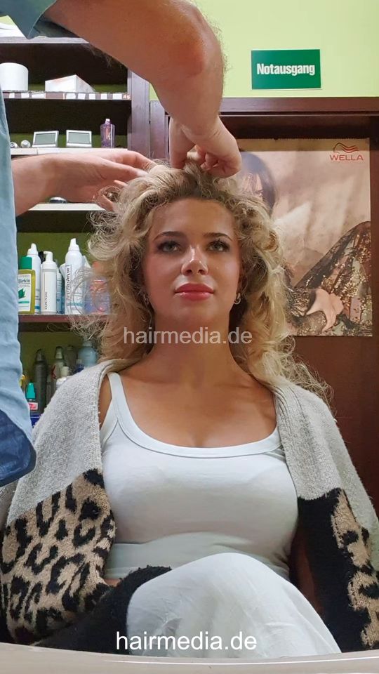1265 barberette AngelinaR wetset by barber 250607 facecam