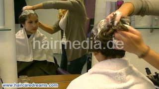 80216 Antoinet young girl upright shampoo by Grazia in salon