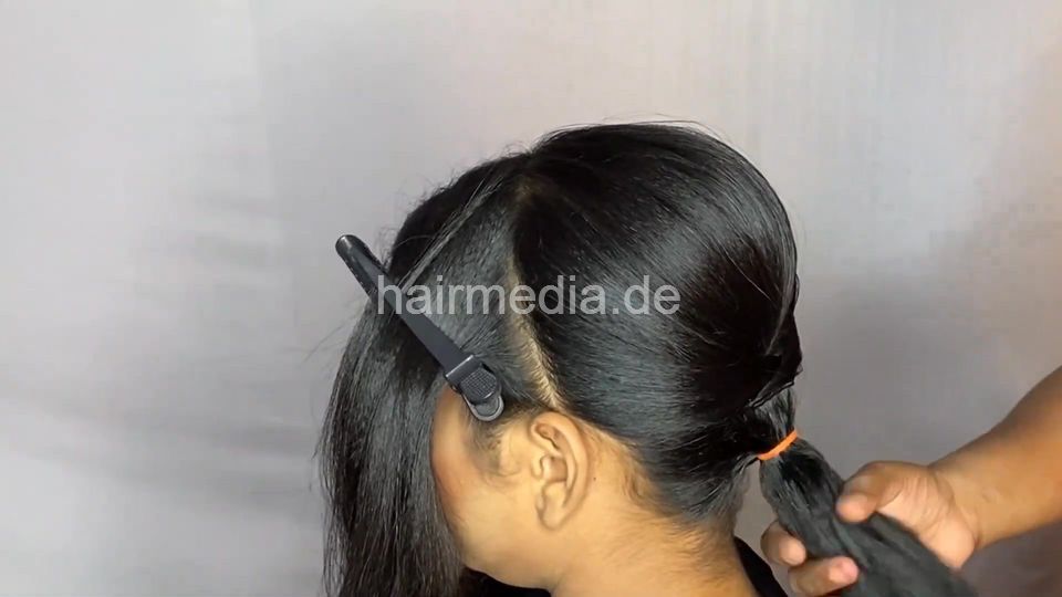 9149 Beautiful Bride Riddham Bun Hairstyle For Her Wedding