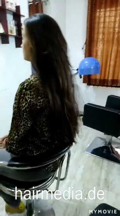 9149 Beautiful Model Sp Hair Massage, Shampoo