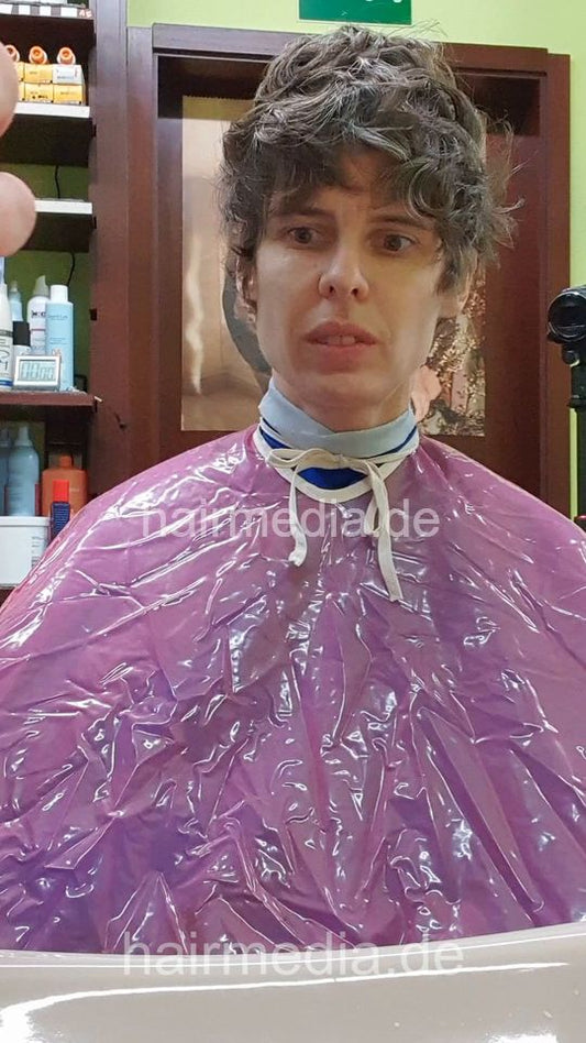 1256 CarolaT 2024 session 3 upright and forward wash by barber, multicaped - vertical video
