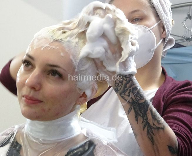 Assija complete 5,5 hours, haircut, bleaching, perm, going red and blue, several shampooings