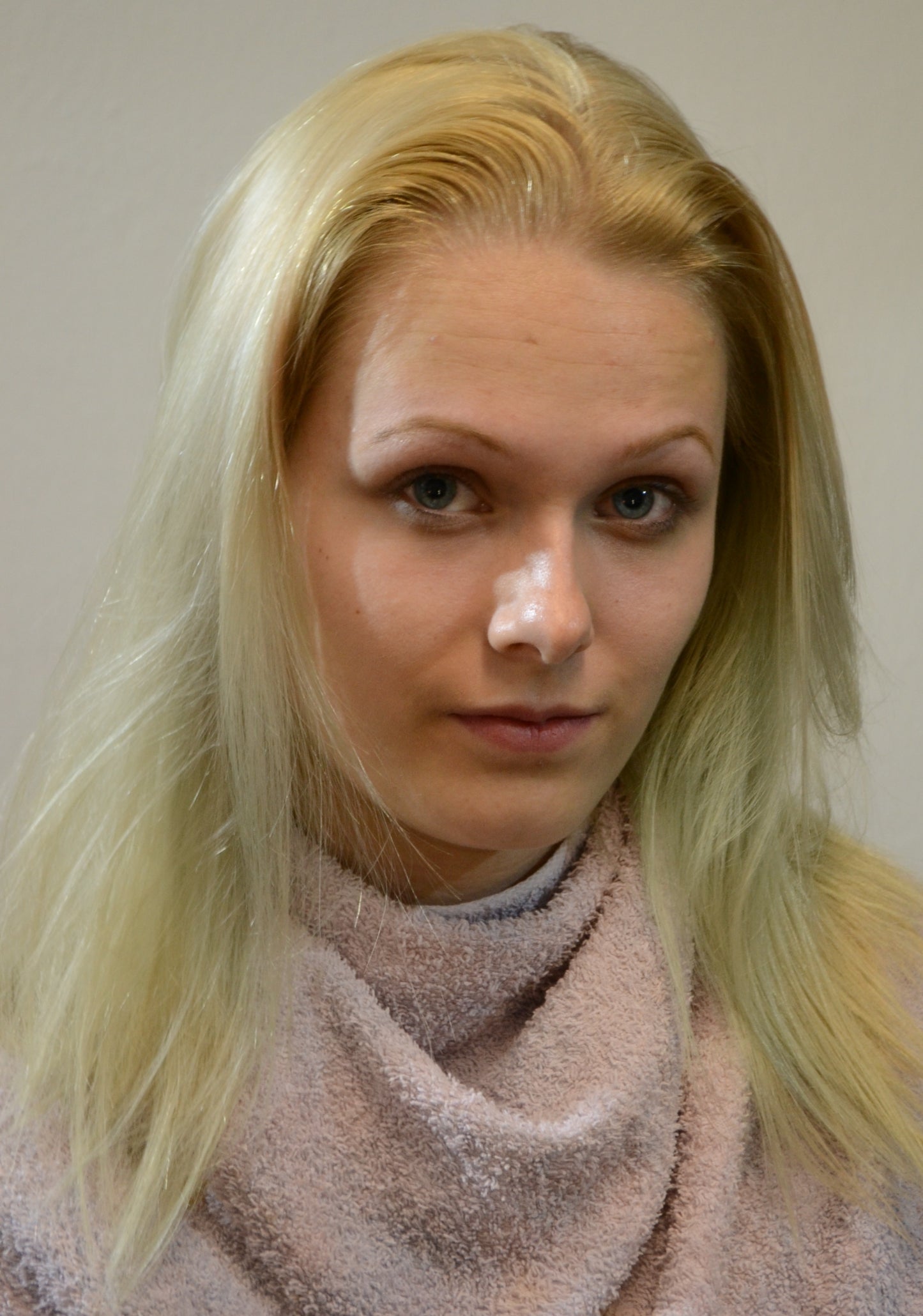 140417 Lesley Chair Shampoo by Melody