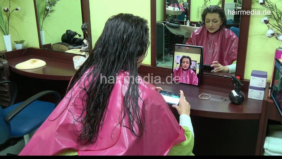 2303 Eljesa long thick hair by barber