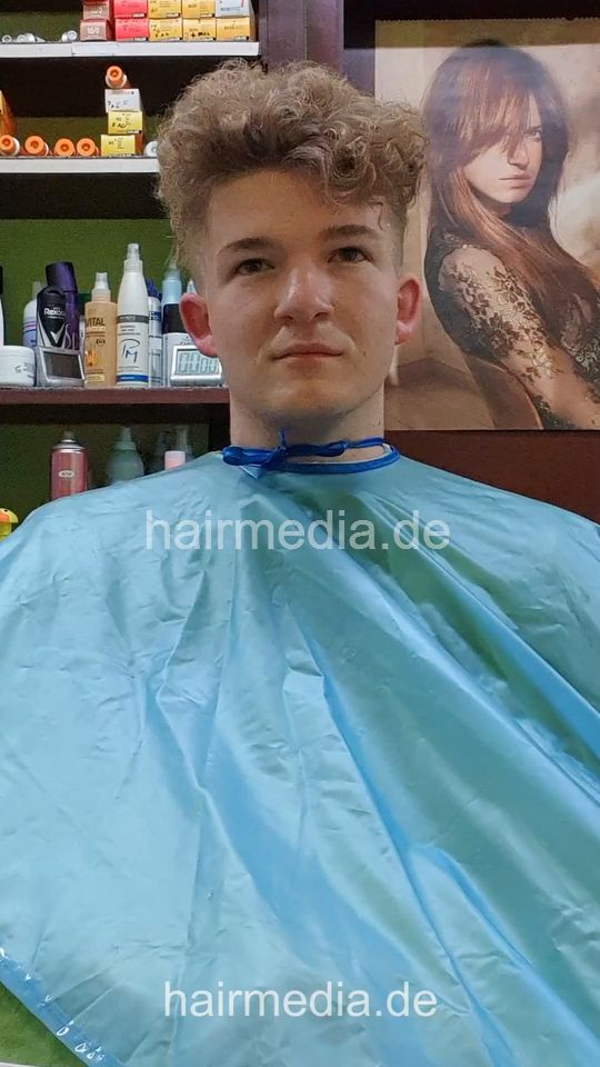 2029 Fabian 4 by salonbarber shampooing fresh styled hair vertical video