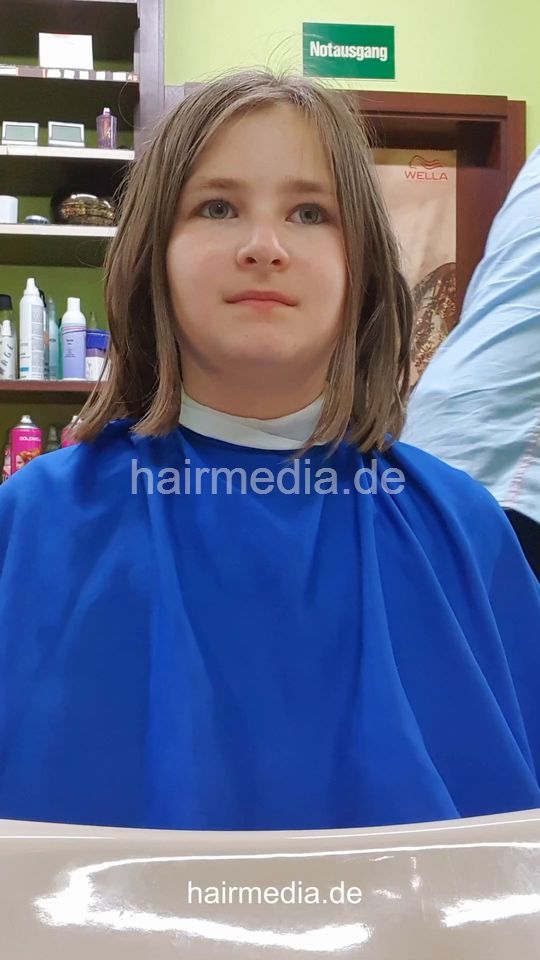 6228 Finja teen 1 by barber forward head shampooing