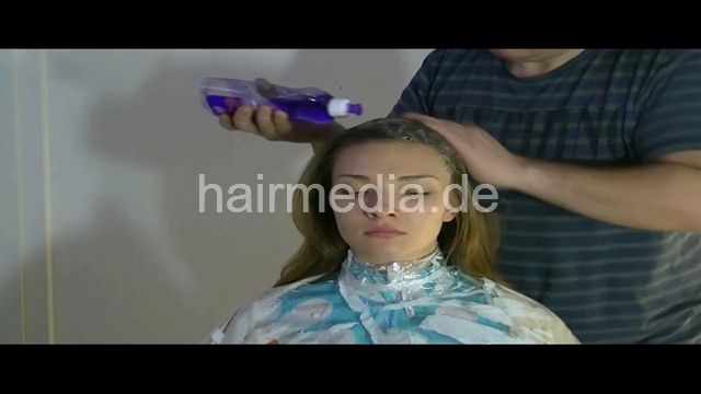 1213 Girl by barber dishliquid hair and face shampooing multicape